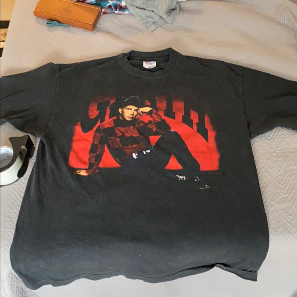 Garth brooks tour T-shirt